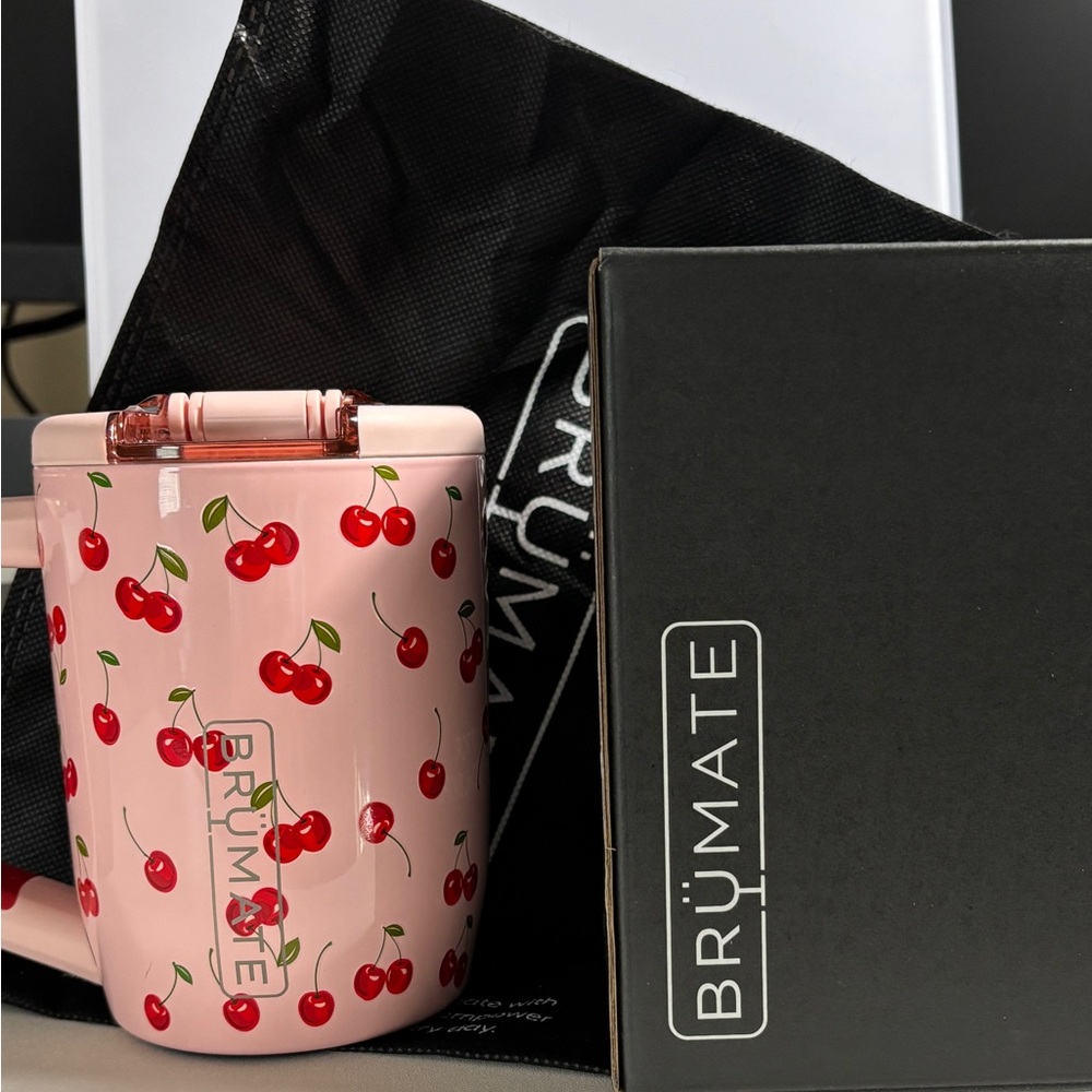 Brumate Muv 15 oz Krista Horton Cherry